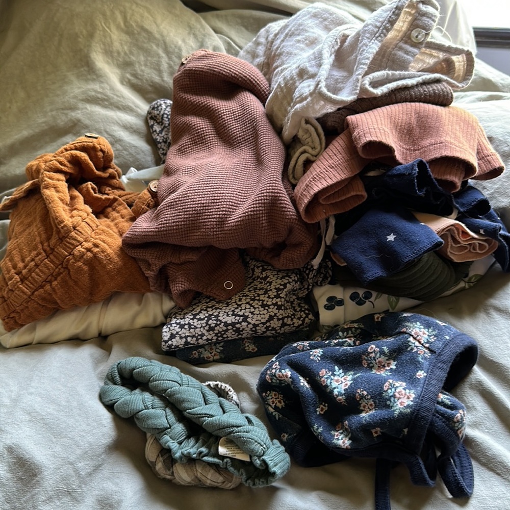 Name brand baby girl clothes! Big bundle!